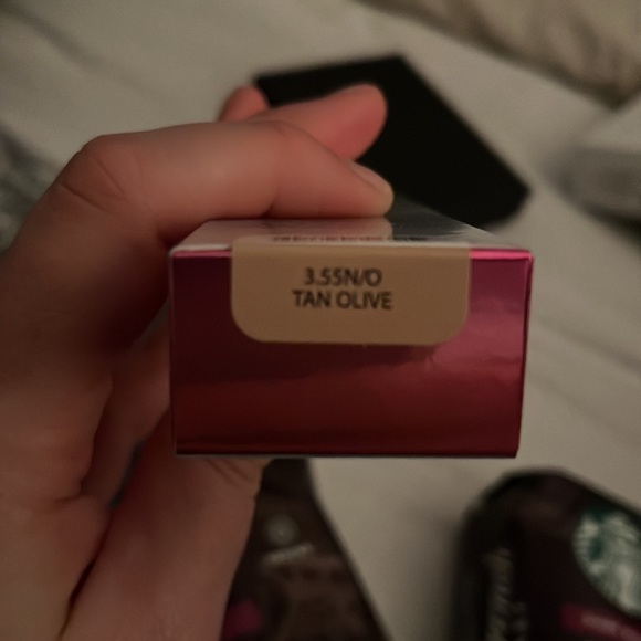 Beauty Blender BOUNCE airbrush liquid whip concealer NIB - Picture 10 of 10